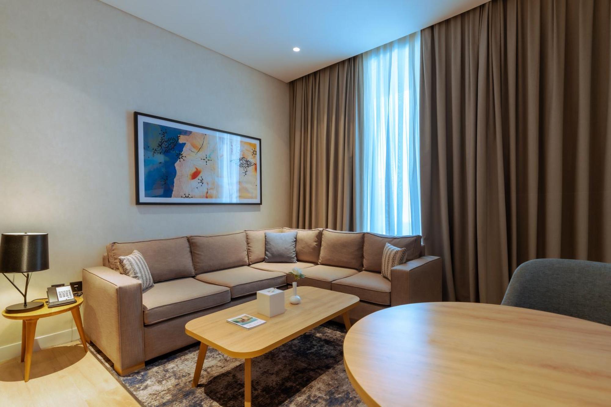 West Walk Retaj Hotel Al Rayyan Exterior foto